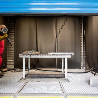 Spawanie i piaskowanie